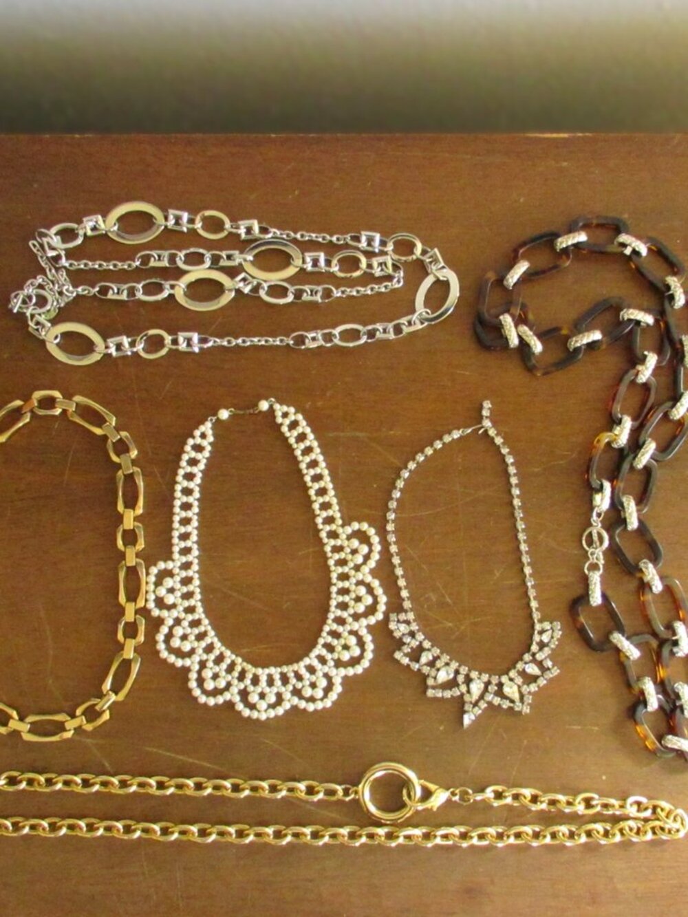 Women’s Belt & Necklace Bundle – 6pc Mixed Styles – Chain, Pearl, Rhinestone